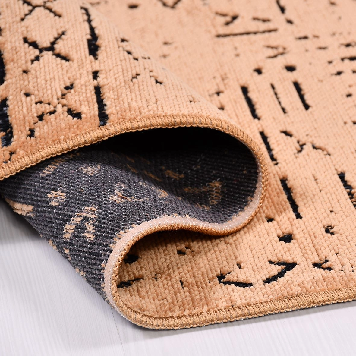 Şönil Kilim Soğan Kabuğu Çivi Desenli Kaymaz Taban Vena Serisi