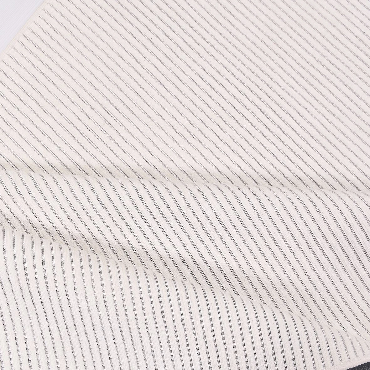 Şönil Kilim Beyaz Kaymaz Taban Liya Serisi