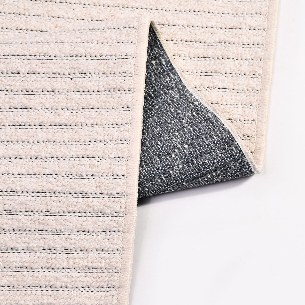 Şönil%20Kilim%20Beyaz%20Kaymaz%20Taban%20Liya%20Bukle%20Serisi
