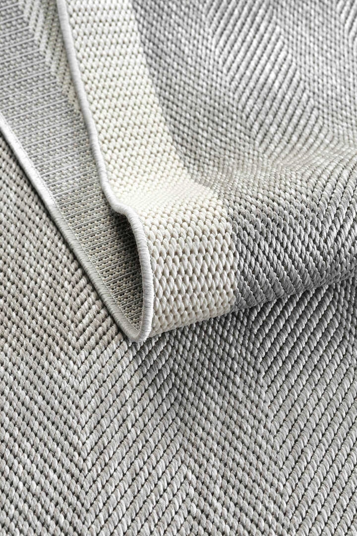 Krem Seritli Gri  Balıksırtı Desenli  Piala Serisi Sisal Halı