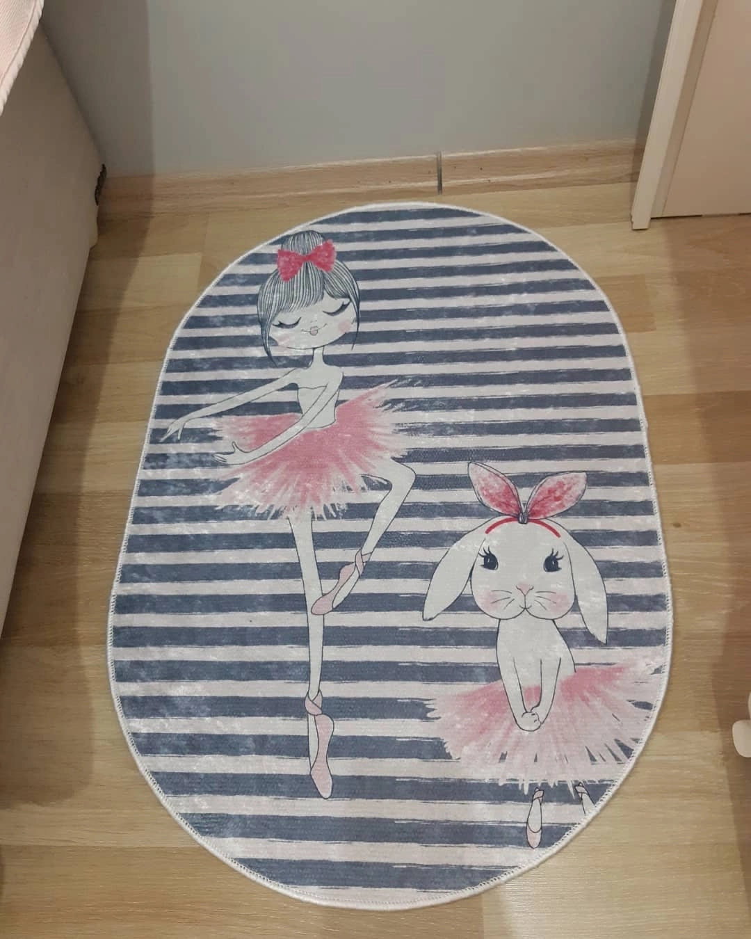 Balerin  Desenli  Çocuk Odası Dijital Baskı Yıkanabilir Halı