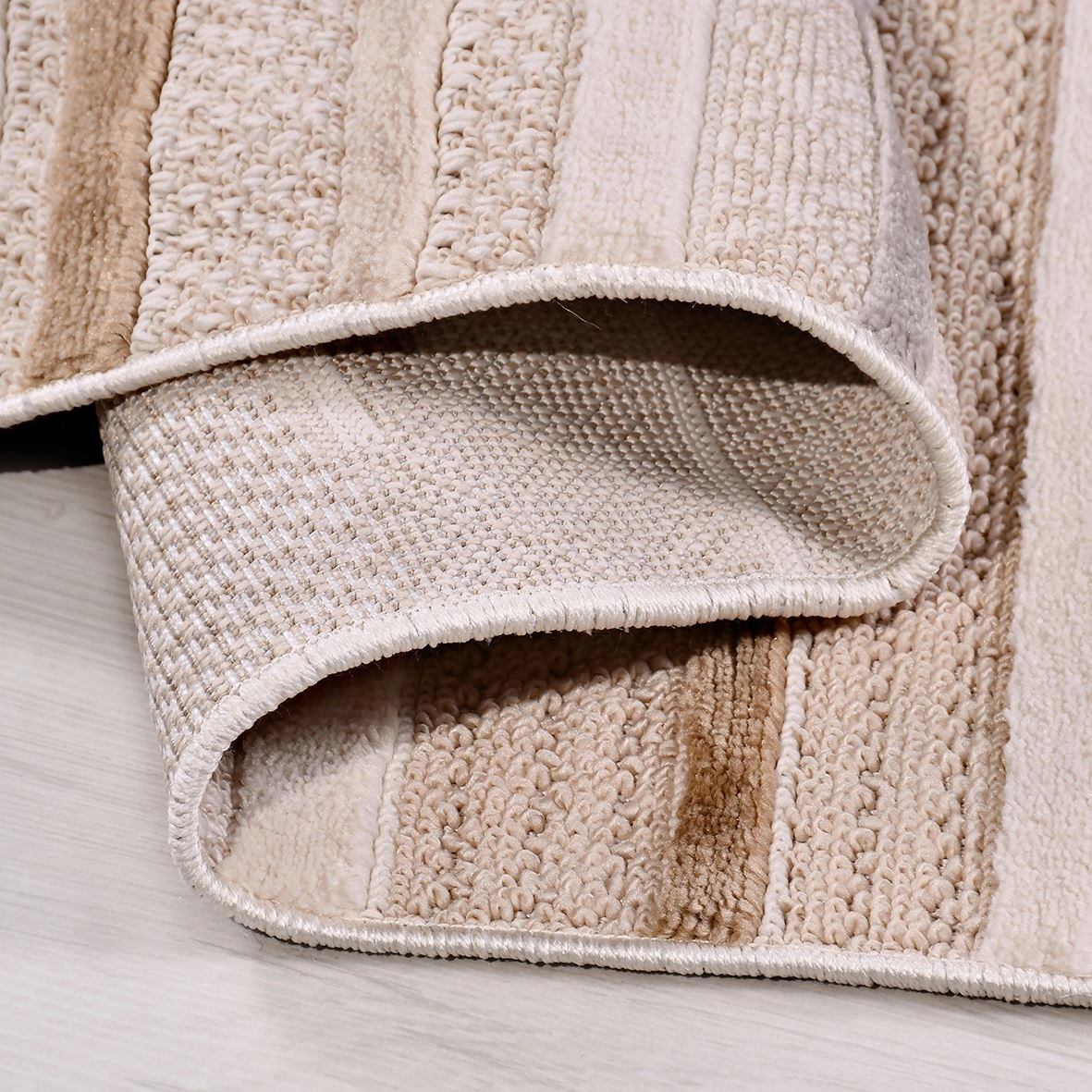 4 mm hav yüksekliğinde İzgi Serisi Krem Kahverengi Gri Desenli Halı