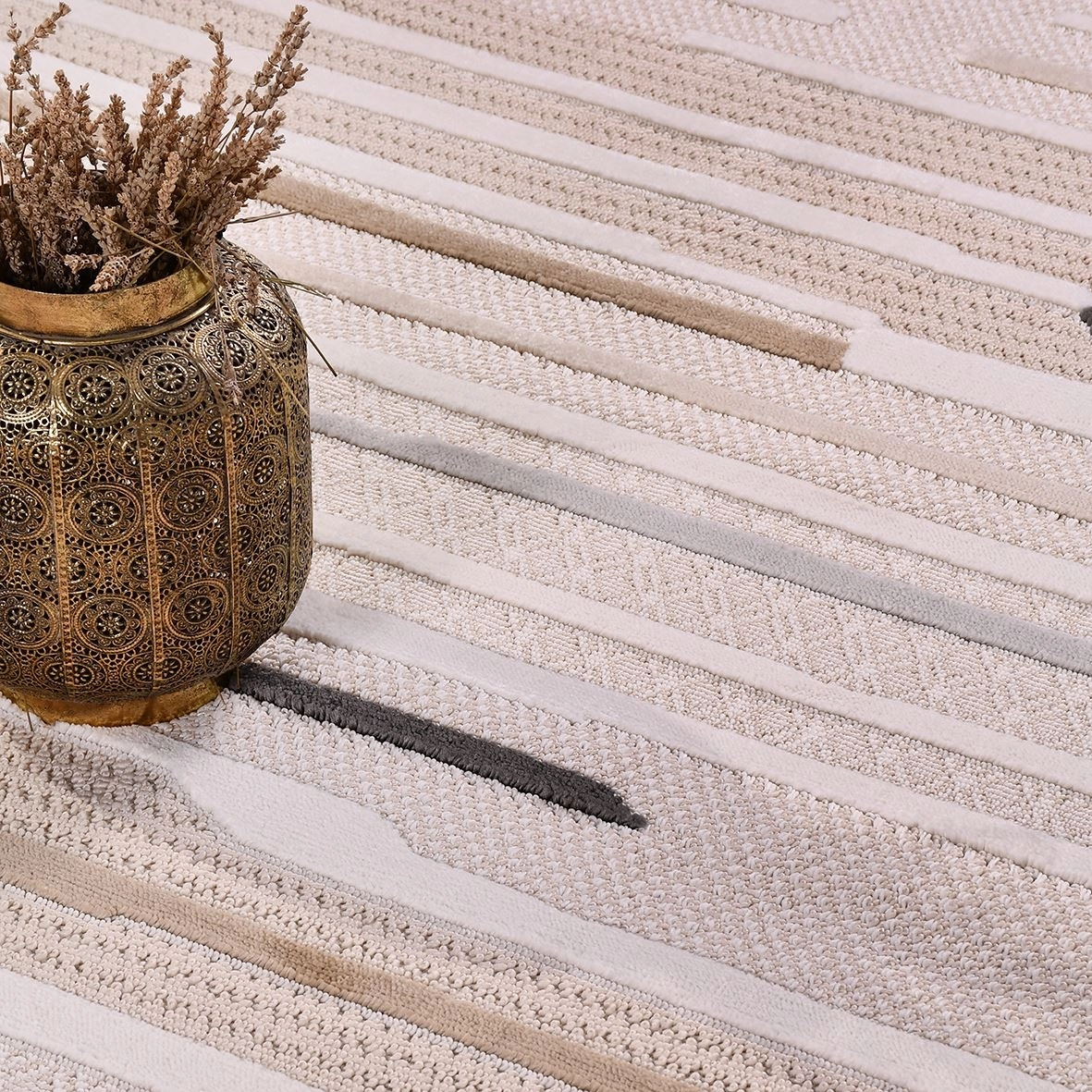 4 mm hav yüksekliğinde İzgi Serisi Krem Kahverengi Gri Desenli Halı