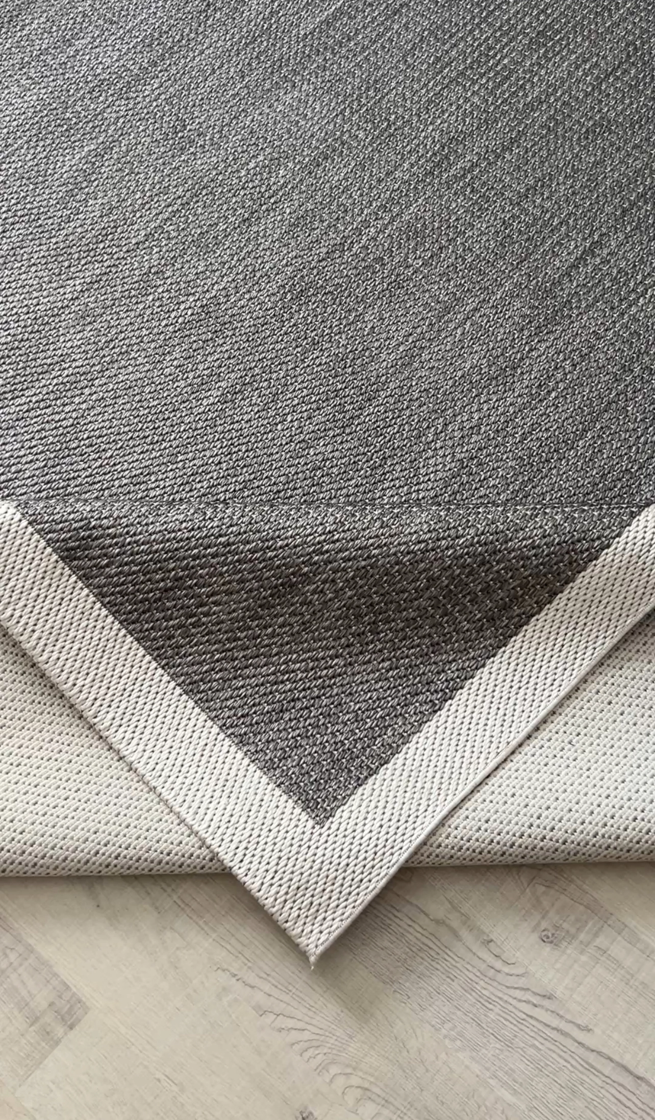 Siesta Serisi Antrasit Krem Seritli Sisal Halı