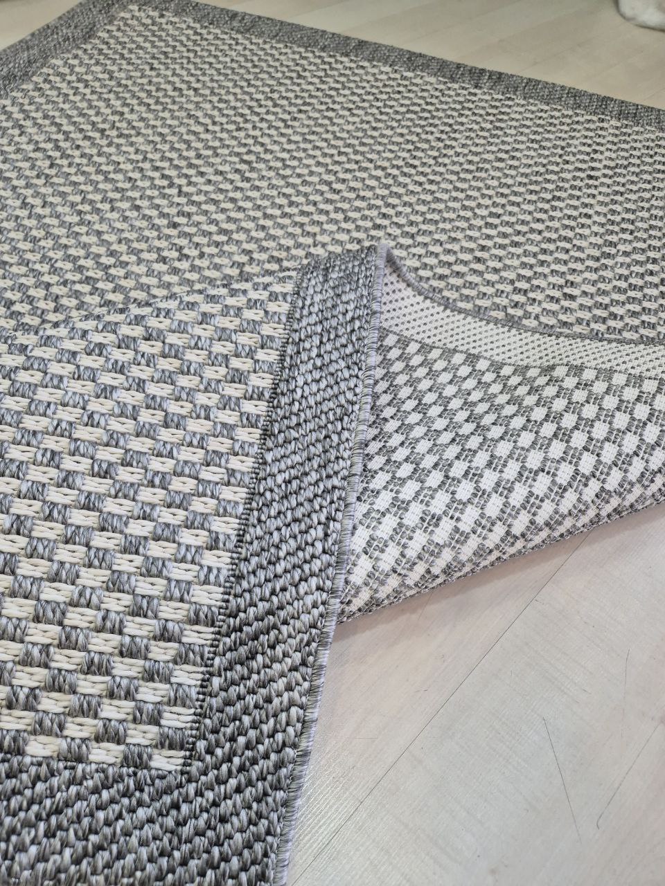 Gri%20%20Kare%20Desenli%20Veranda%20Serisi%20Sisal%20Halı