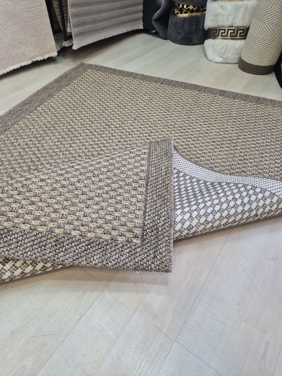 Bej%20Kare%20Desenli%20Veranda%20Serisi%20Sisal%20Halı