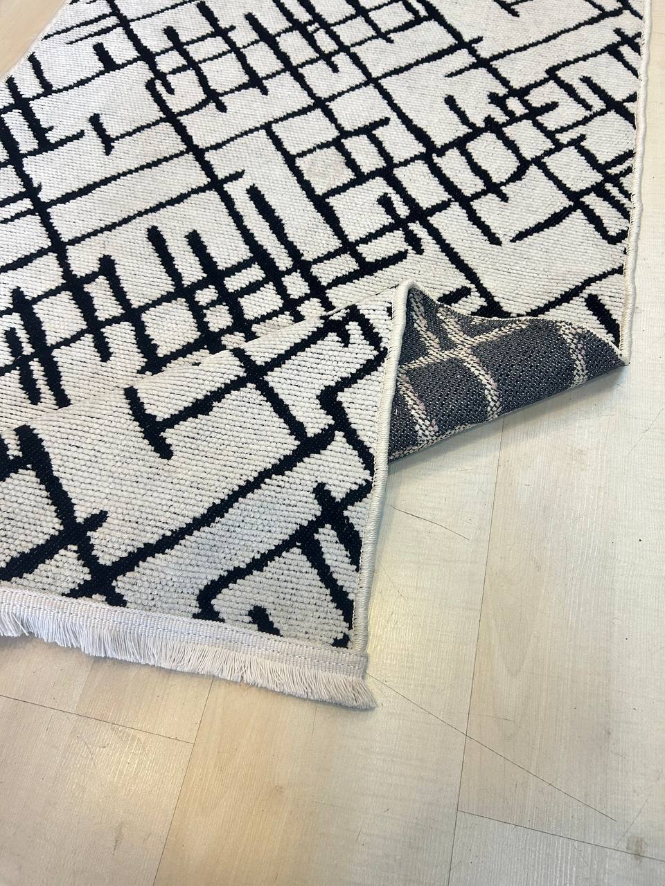 Şönil%20Kilim%20Beyaz%20Çizgi%20Desenli%20Kaymaz%20Taban%20Rain%20Serisi