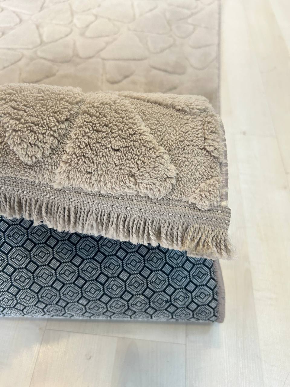 Vizon%20Kaymaz%20Taban%20Puffy%20Halı