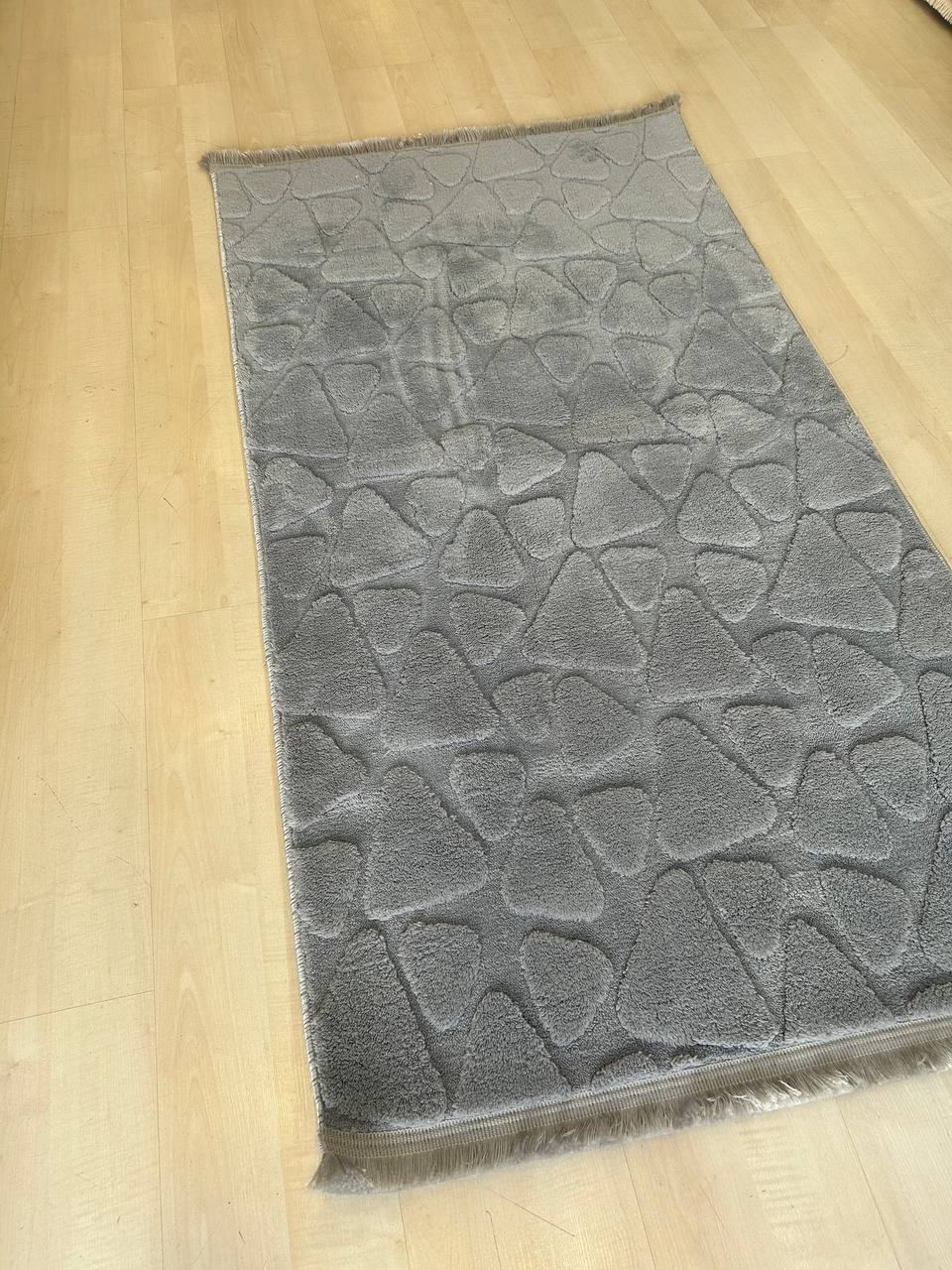 Gri Kaymaz Taban Puffy Halı