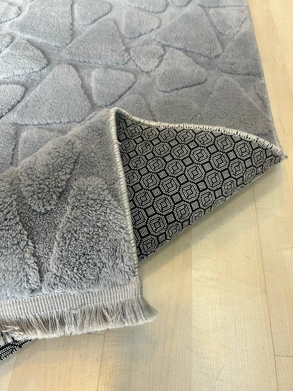 Gri Kaymaz Taban Puffy Halı