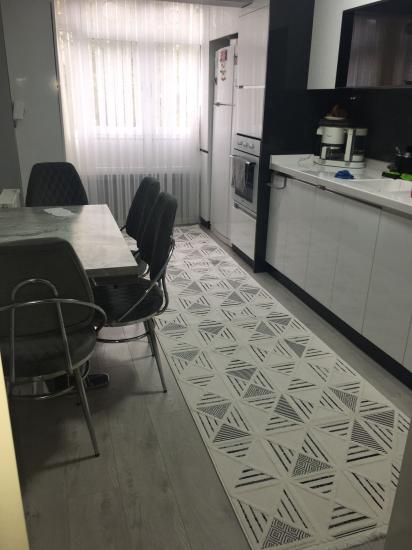 Siyah Beyaz Desenli İskandinav Tarzı Halı Liza Serisi