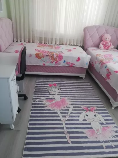 Balerin  Desenli  Çocuk Odası Dijital Baskı Yıkanabilir Halı
