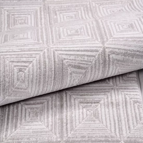 Gri Kare Çizgi Desenli Jaguar Serisi Halı