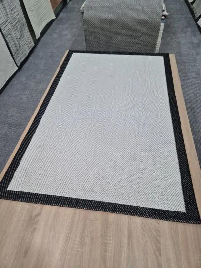 Krem Balıksırtı Siyah Çerçeve Desenli Sunset Serisi Sisal Halı