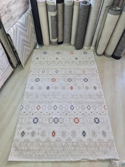 Krem Renkli Desenli İstinye Serisi Akrilik Halı