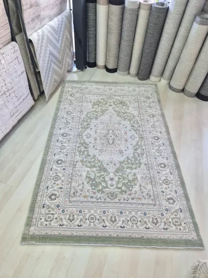 Yeşil Etnık Desenli Butik Serisi Halı
