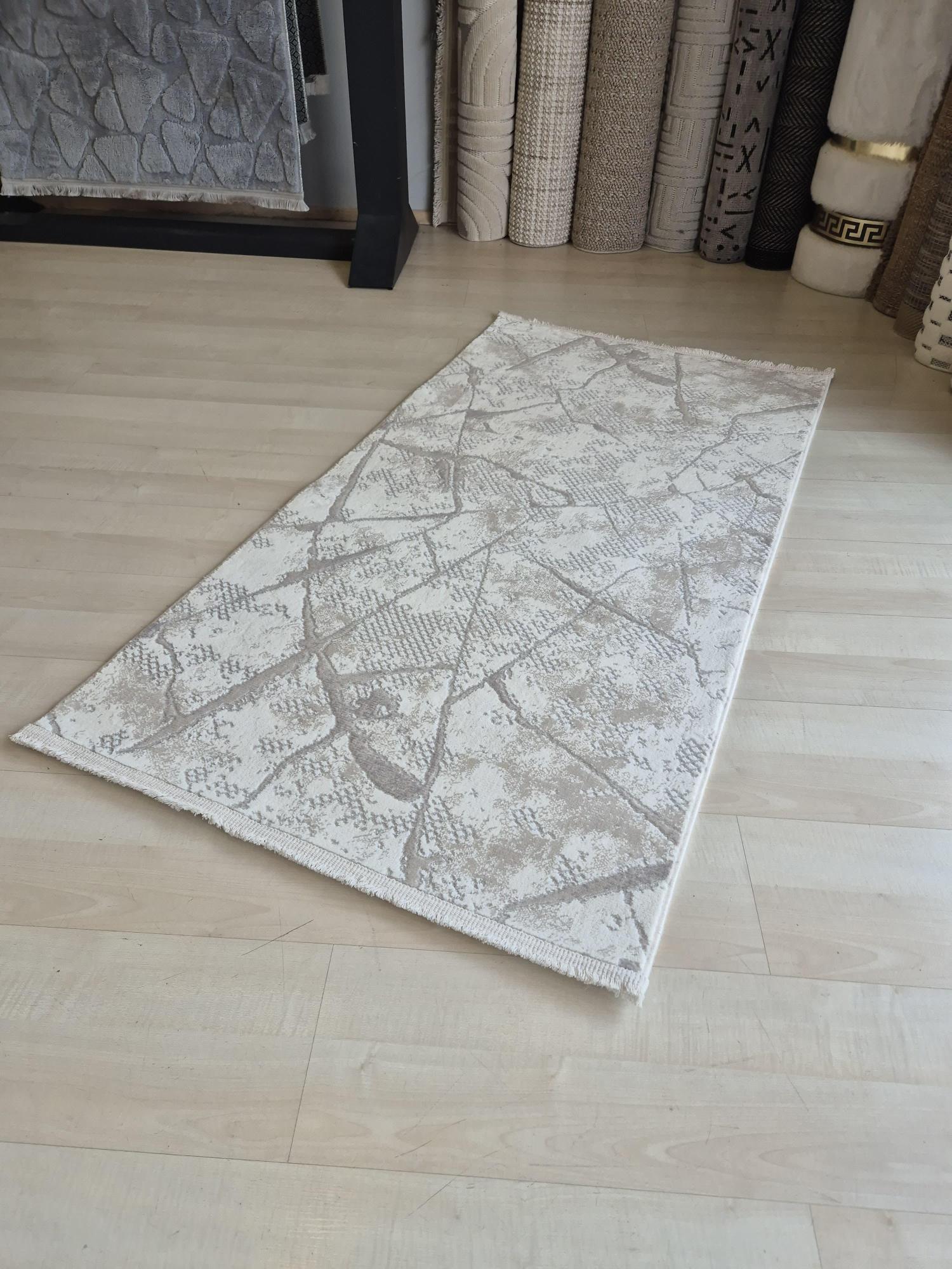  7 mm hav yüksekliğinde Vizon Kahverengi Desenli Moda Serisi Halı