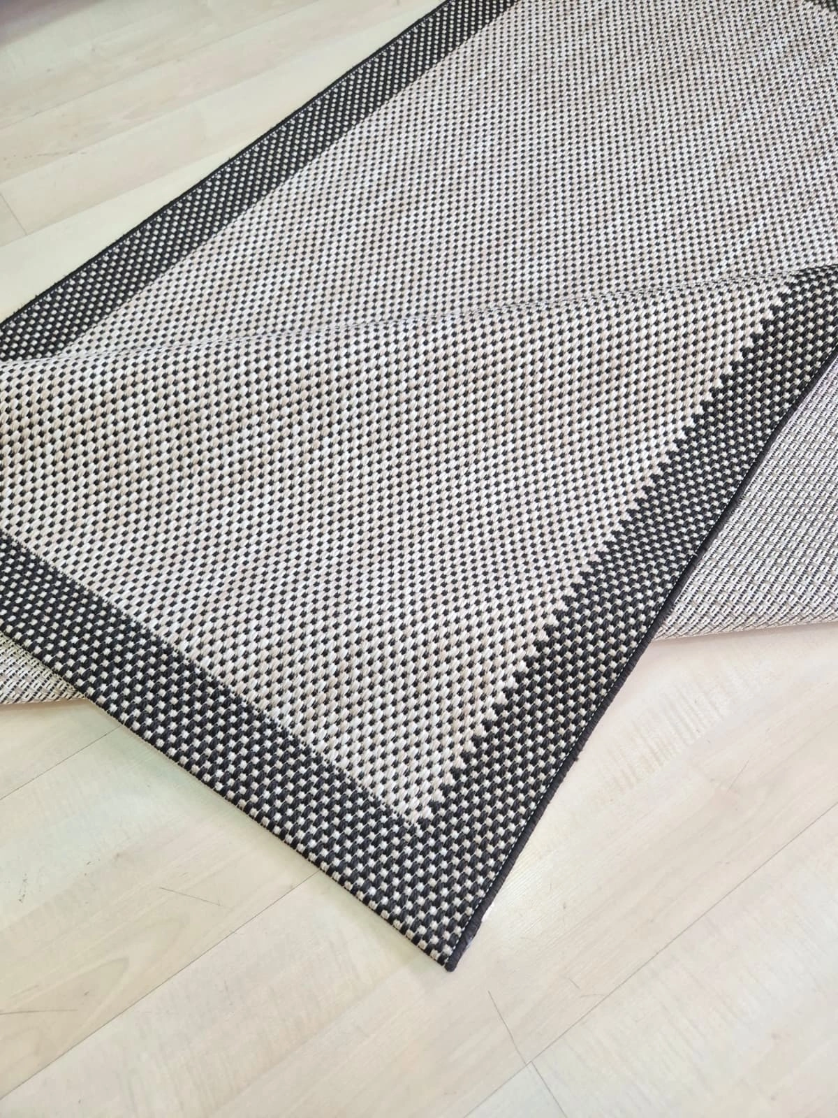 Bej Siyah Seritli Sisal Halı Sisal Plus Serisi