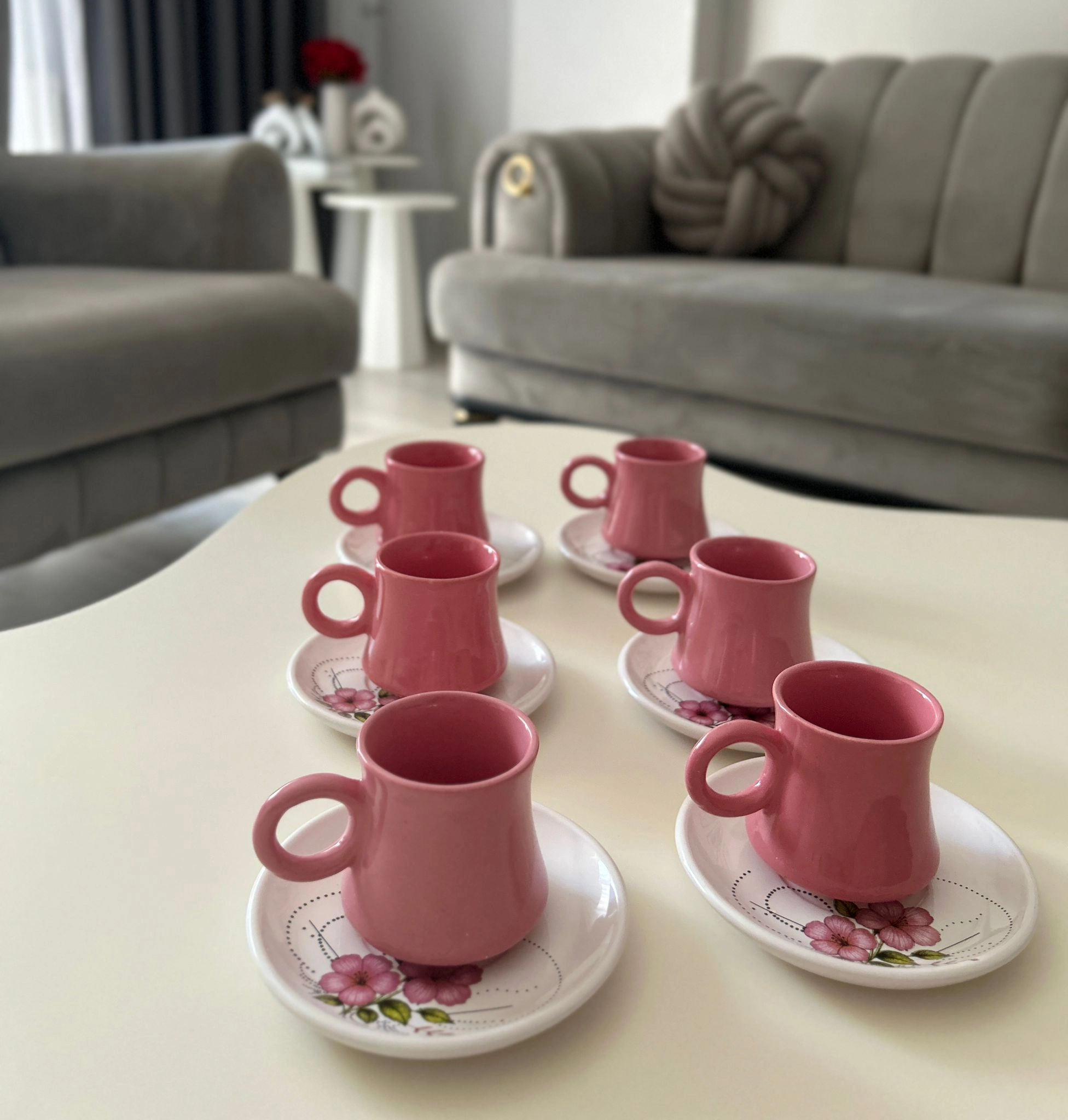 Pembe  Çiçek 6 Kişilik 12 Parça Fincan Takımı