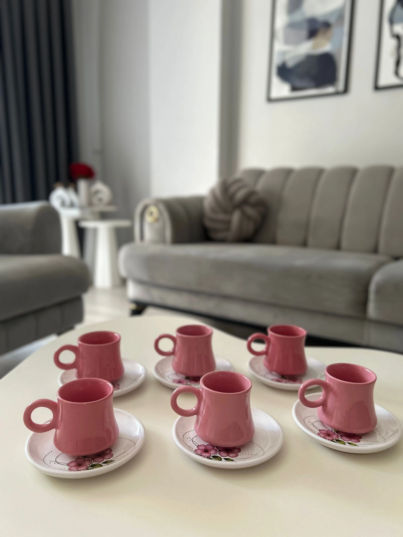 Pembe  Çiçek 6 Kişilik 12 Parça Fincan Takımı