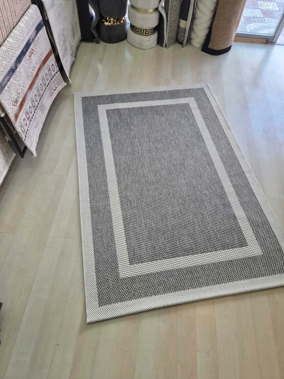 Gri Çift Şeritli Krem Sisal Halı Sisal Plus Serisi