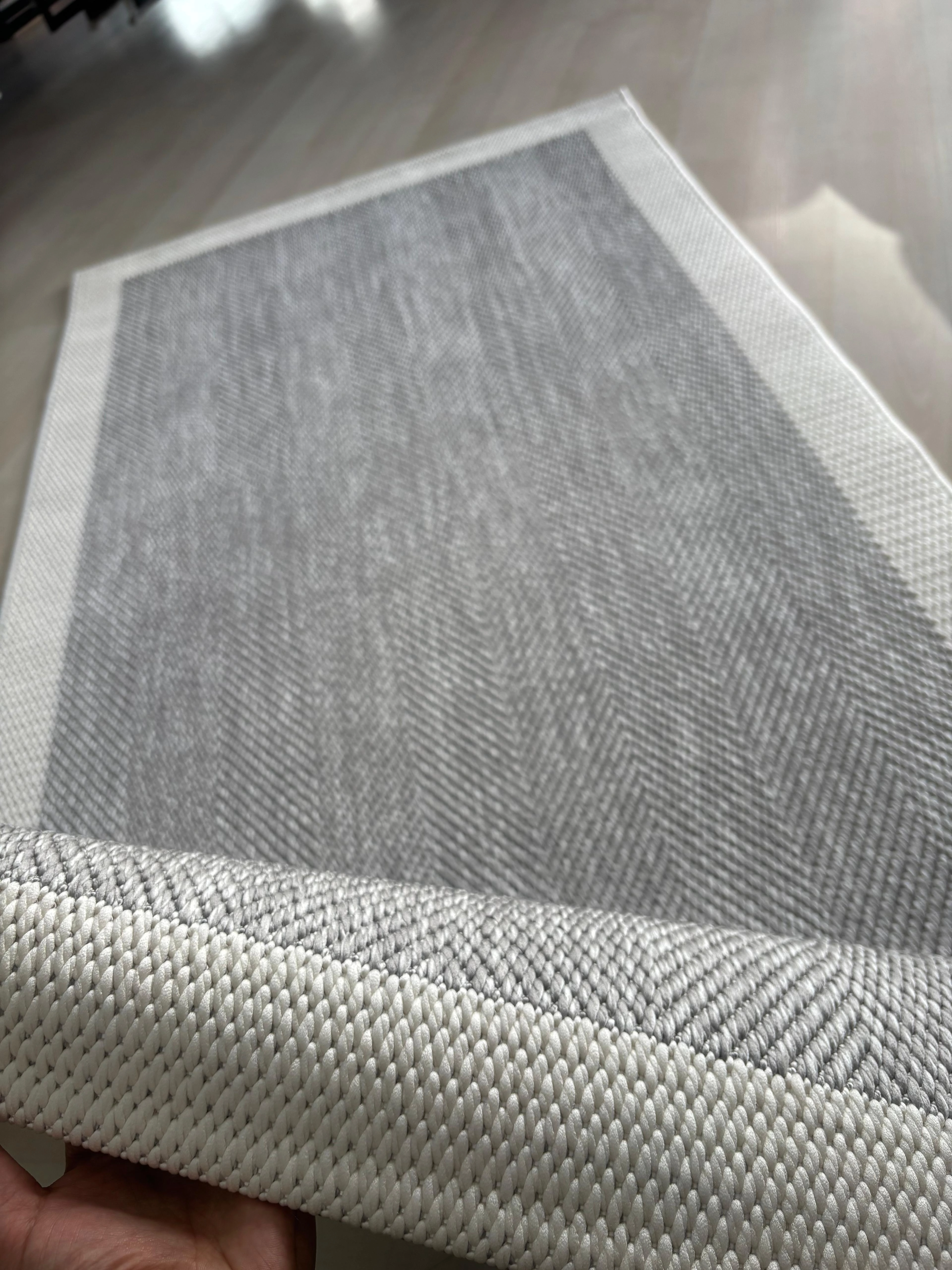 Krem Seritli Gri  Balıksırtı Desenli  Piala Serisi Sisal Halı