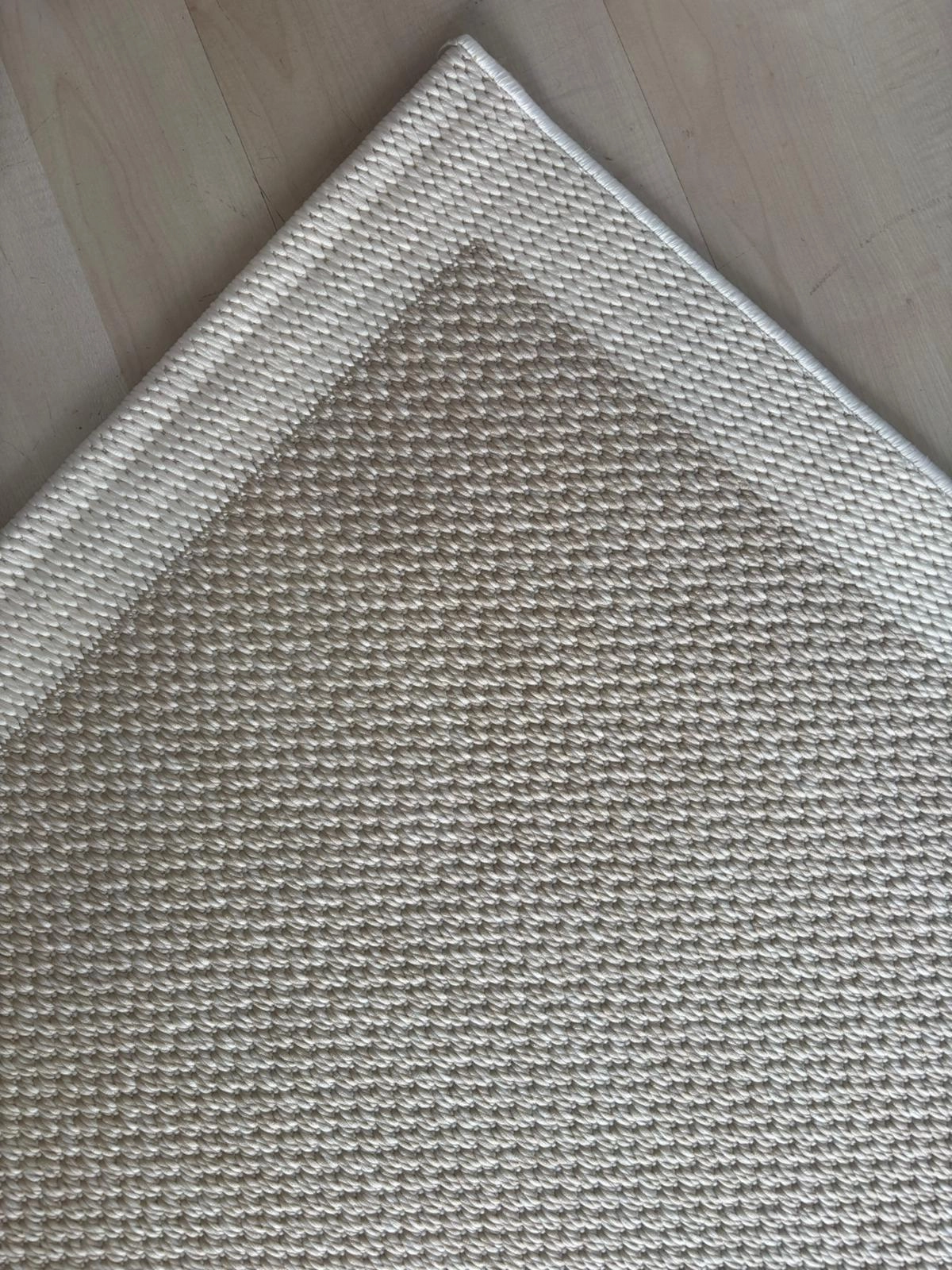  Krem Seritli Bej Desenli  Piala Serisi Sisal Halı