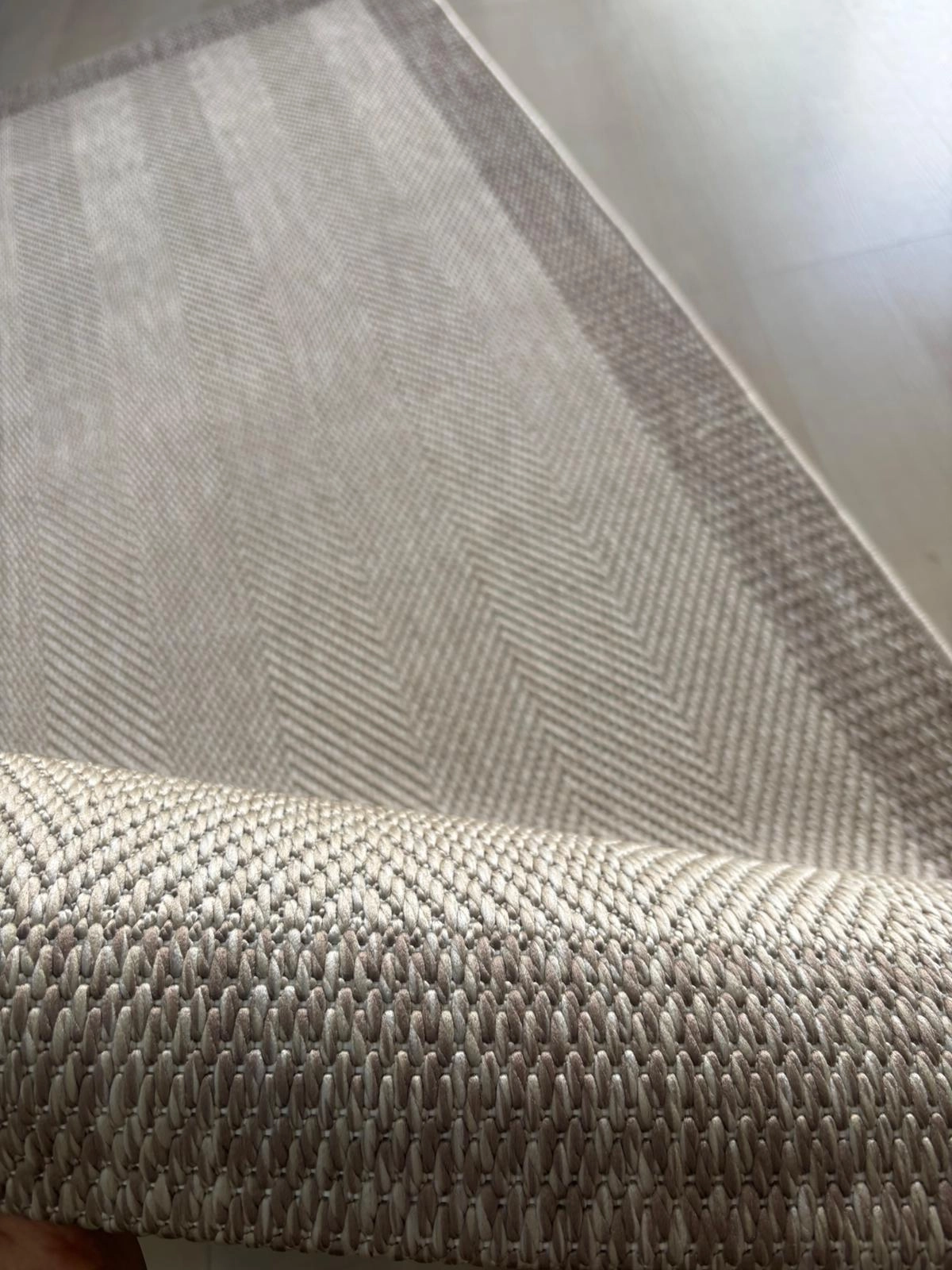 Vizon Seritli Bej  Balıksırtı Desenli  Piala Serisi Sisal Halı