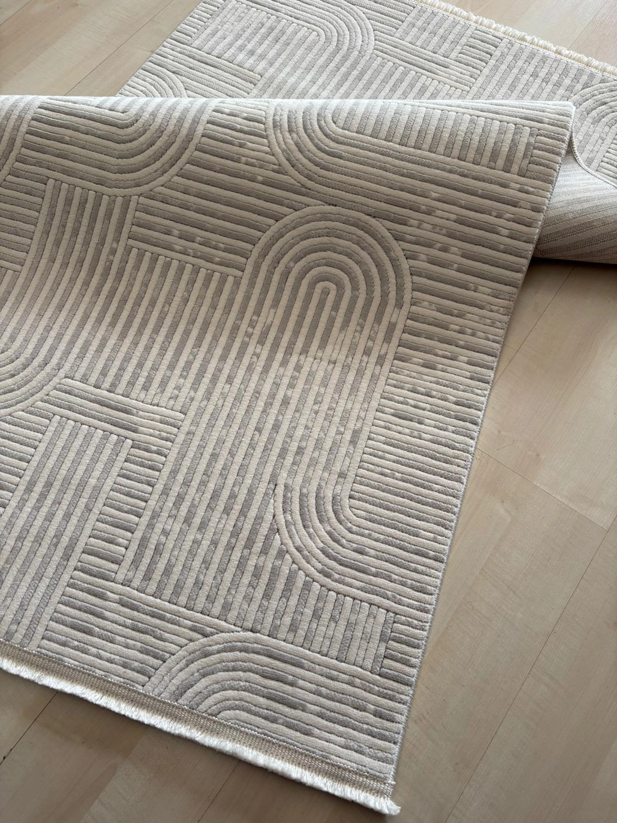   Krem Gri Kıvrım Desenli  Markiz Serisi Halı