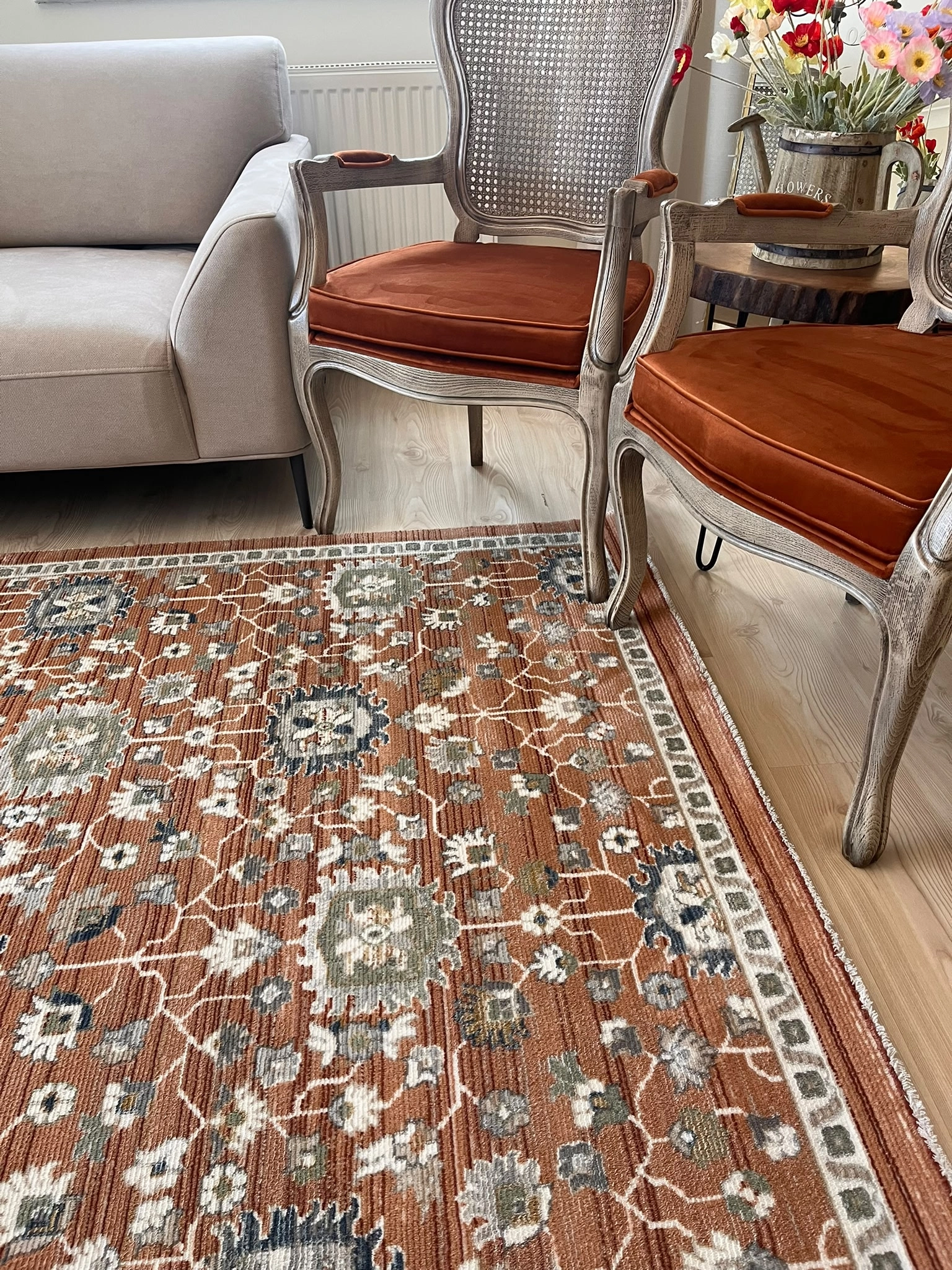 Bordo Vintage Desenli Butik Serisi Halı
