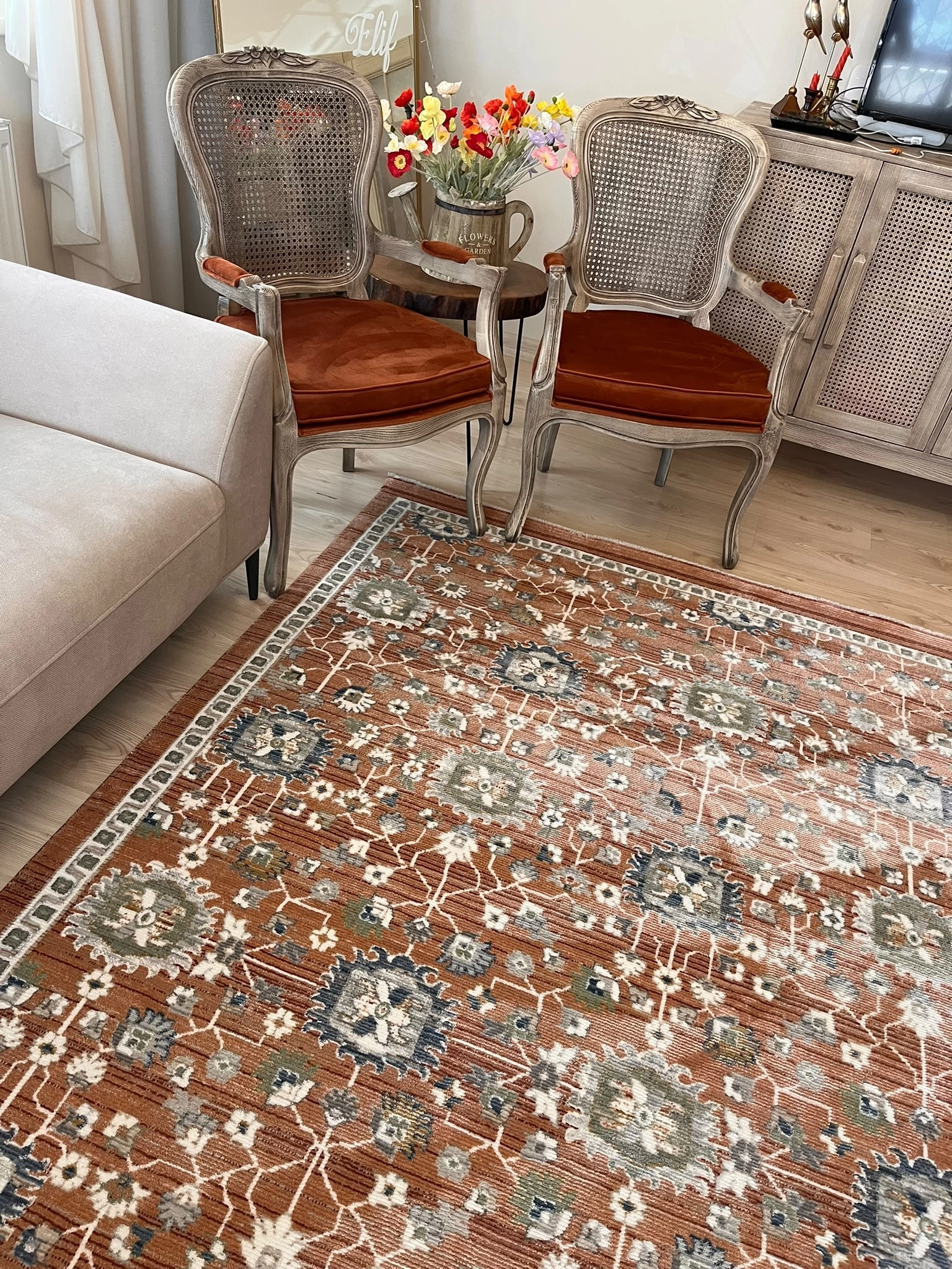 Bordo Vintage Desenli Butik Serisi Halı