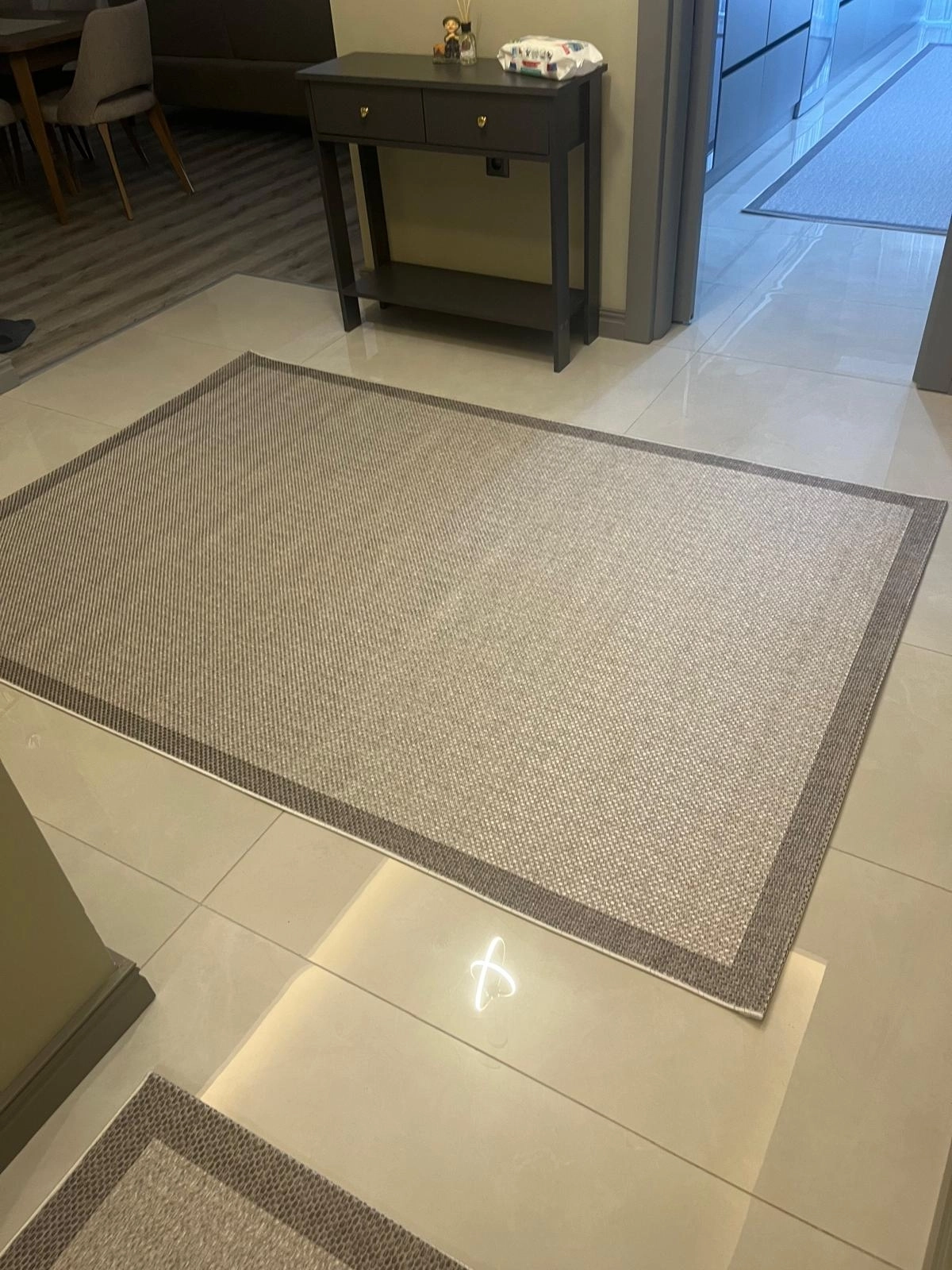 Siyah Çerceve Gri Desenli Natura Serisi Sisal Halı