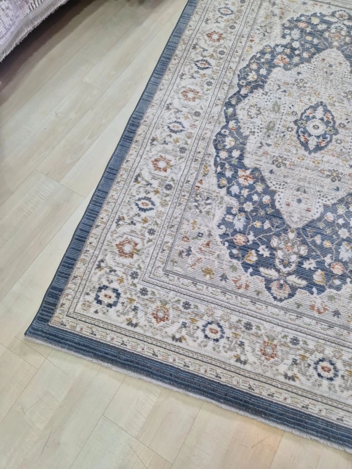 Mavi Vintage Desenli Butik Serisi Halı