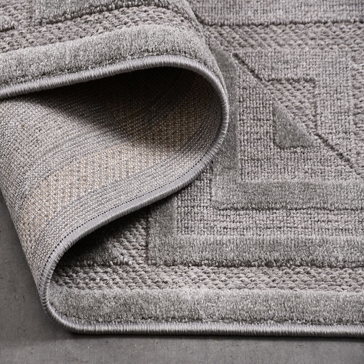 Gri Kare Çizgi Desenli Zara Serisi Halı